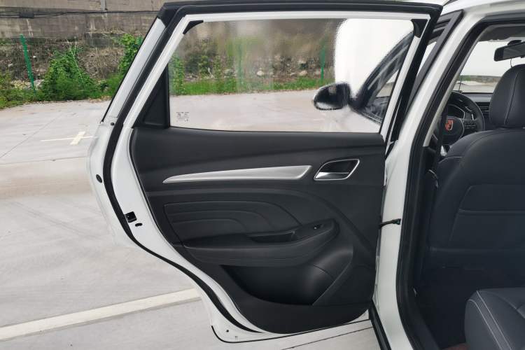 Used Roewe RX3 2018 1.6L Manual Flagship Edition Left Rear Door Interior