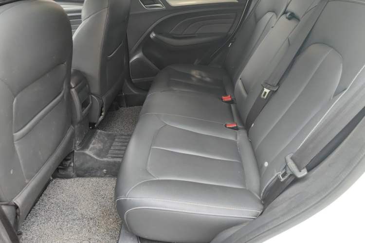 Used Roewe RX3 2018 1.6L Manual Internet Smart Edition Left Rear Seat