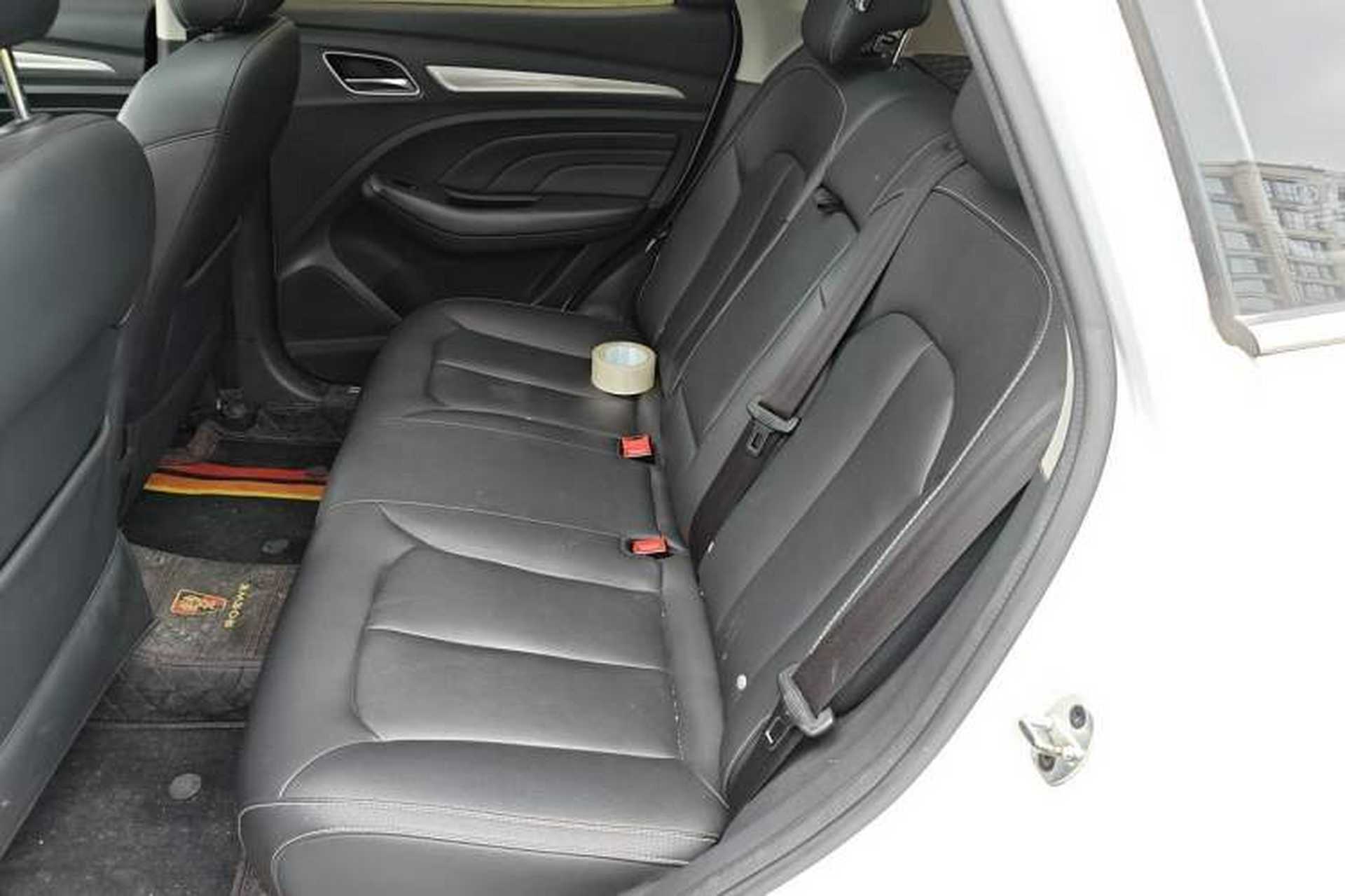 Used Roewe RX3 2018 1.6L CVT Flagship Edition Left Rear Seat