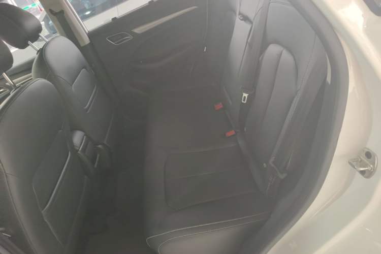 Used Roewe RX3 2018 1.6L CVT Flagship Edition Left Rear Seat