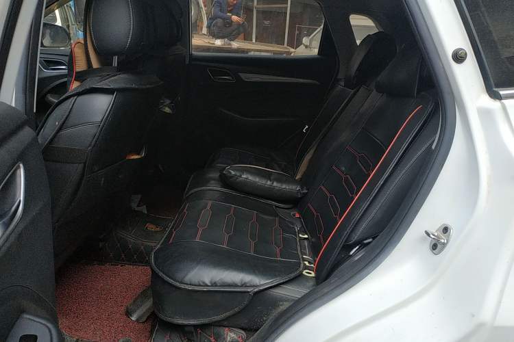 Used Roewe RX3 2018 1.6L Manual Flagship Edition Left Rear Seat