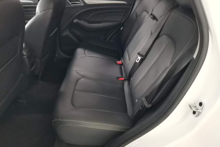 Used Roewe RX3 2018 18T Automatic Flagship Model Left Rear Seat