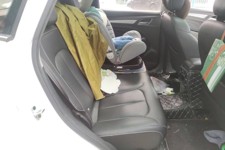 Used Roewe RX3 2018 1.6L CVT Internet Smart Edition Left Rear Seat