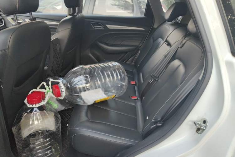 Used Roewe RX3 2018 1.6L CVT Flagship Edition Left Rear Seat