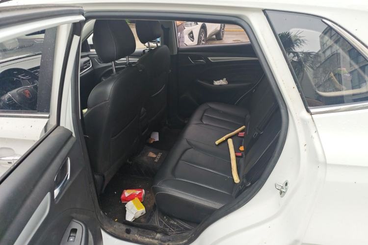 Used Roewe RX3 2018 1.6L CVT Internet Smart Edition Left Rear Seat