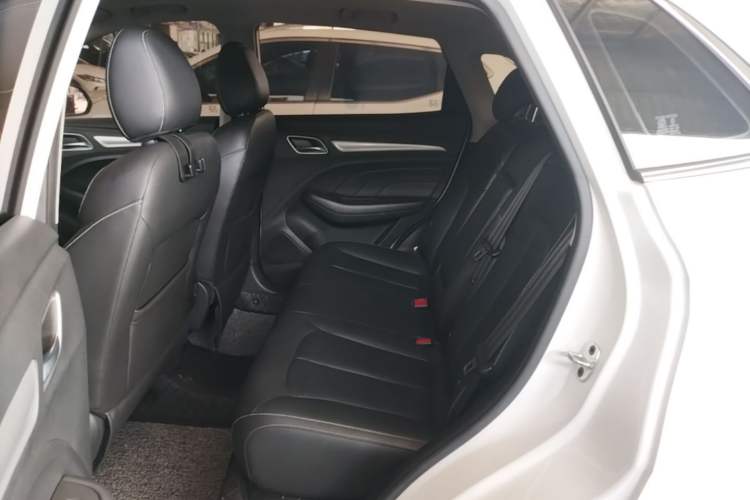 Used Roewe RX3 2018 1.6L CVT Flagship Edition Left Rear Seat