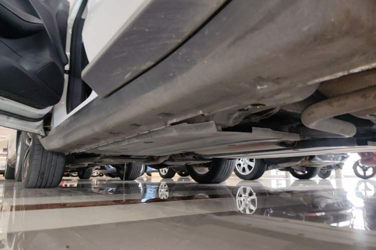 Used Roewe RX3 2018 1.6L Manual Flagship Edition Left Side Sill