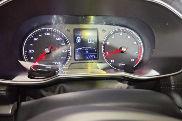 Used Roewe RX3 2018 1.6L CVT Flagship Edition Odometer Close Up