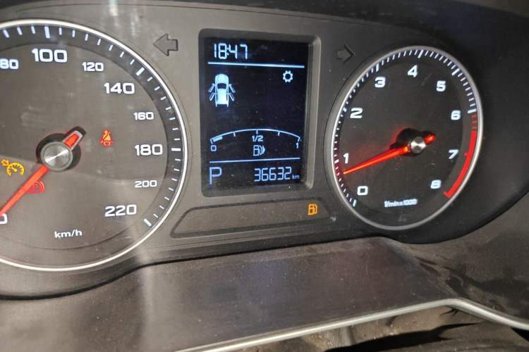 Used Roewe RX3 2018 1.6L CVT Flagship Edition Odometer Close Up