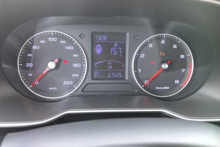 Used Roewe RX3 2018 1.6L CVT Flagship Edition Odometer Close Up