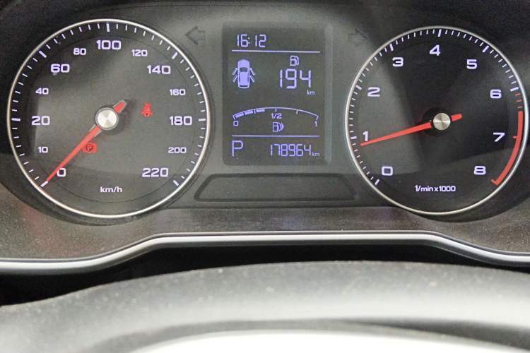 Used Roewe RX3 2018 1.6L CVT Flagship Edition Odometer Close Up