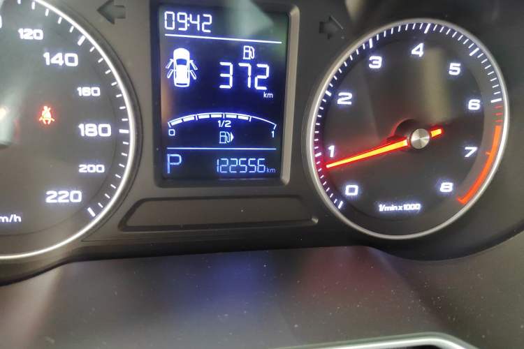 Used Roewe RX3 2018 1.6L CVT Flagship Edition Odometer Close Up