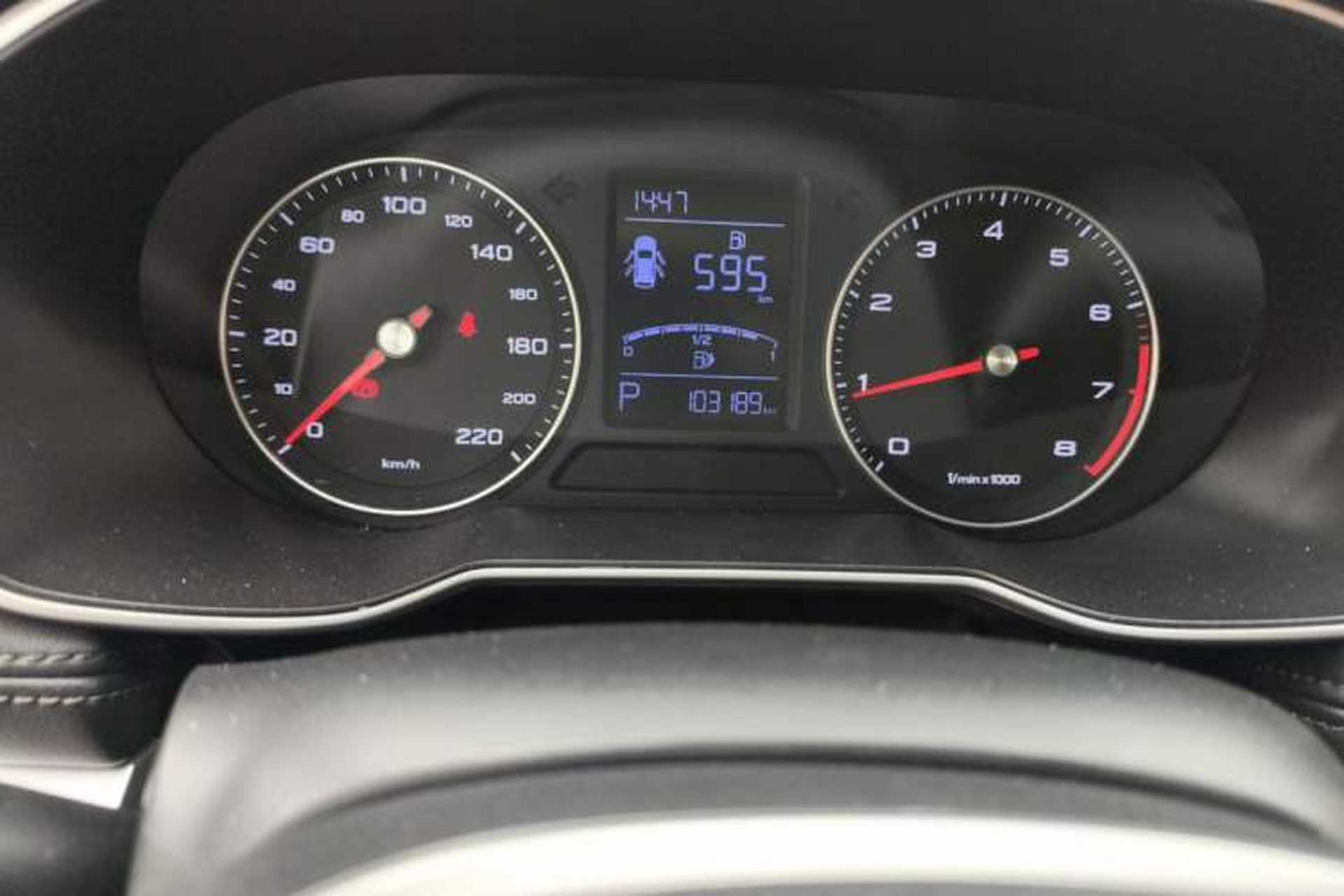 Used Roewe RX3 2018 1.6L CVT Flagship Edition Odometer Close Up