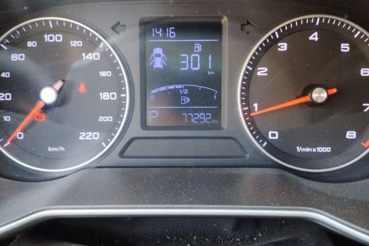 Used Roewe RX3 2018 1.6L CVT Flagship Edition Odometer Close Up