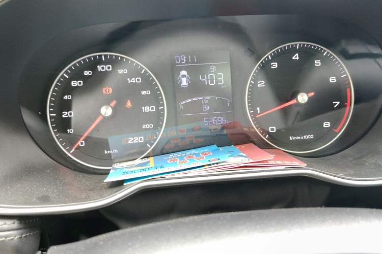 Used Roewe RX3 2018 1.6L Manual Flagship Edition Odometer Close Up