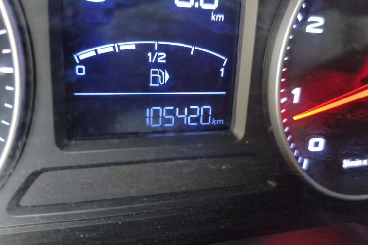 Used Roewe RX3 2018 1.6L Manual Flagship Edition Odometer Close Up