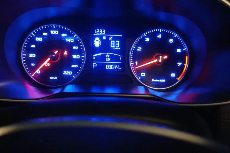 Used Roewe RX3 2018 1.6L CVT Flagship Edition Odometer Close Up