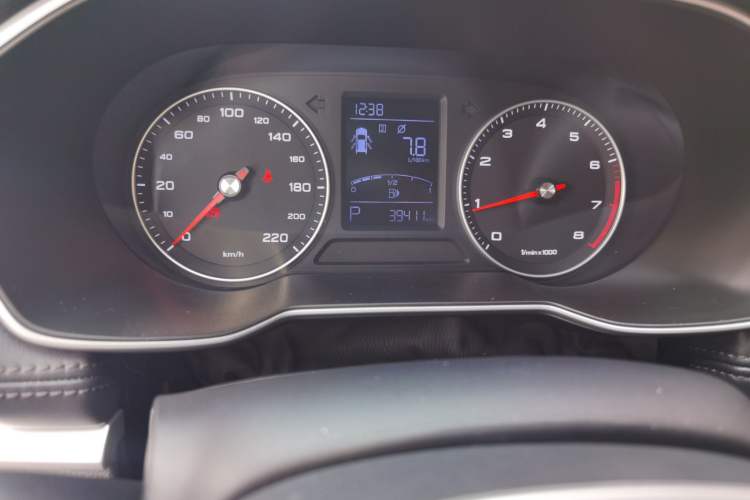 Used Roewe RX3 2018 1.6L CVT Flagship Edition Odometer Close Up