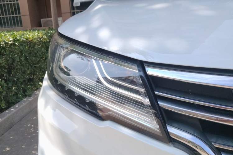 Used Roewe RX3 2018 1.6L CVT Flagship Edition Right Front Headlight