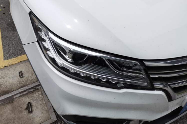 Used Roewe RX3 2018 18T Automatic Flagship Model Right Front Headlight