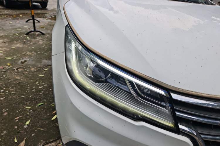 Used Roewe RX3 2018 1.6L Manual Flagship Edition Right Front Headlight