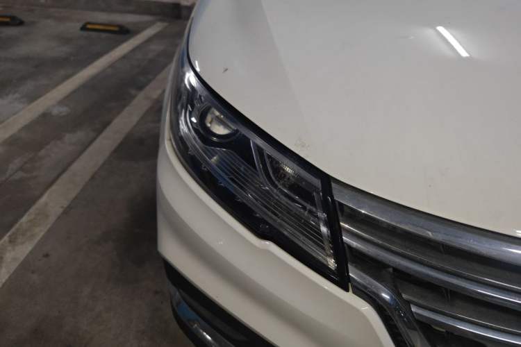Used Roewe RX3 2018 1.6L CVT Internet Smart Edition Right Front Headlight