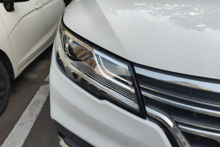 Used Roewe RX3 2018 1.6L CVT Flagship Edition Right Front Headlight
