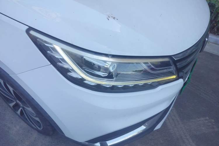 Used Roewe RX3 2018 1.6L Manual Flagship Edition Right Front Headlight