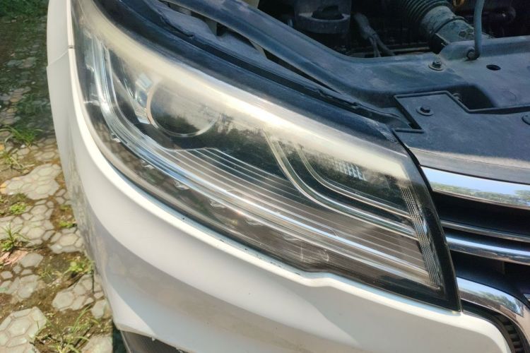 Used Roewe RX3 2018 1.6L CVT Flagship Edition Right Front Headlight