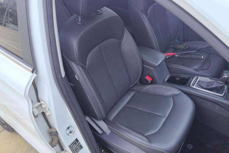 Used Roewe RX3 2018 1.6L CVT Flagship Edition Right Front Seat