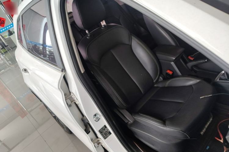 Used Roewe RX3 2018 1.6L Manual Flagship Edition Right Front Seat