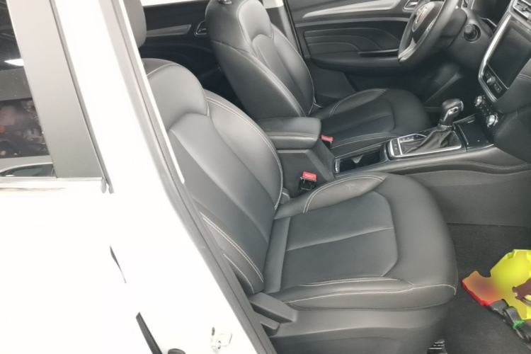 Used Roewe RX3 2018 18T Automatic Flagship Model Right Front Seat