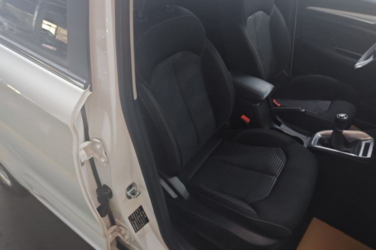 Used Roewe RX3 2018 1.6L Manual Entry-Level Model Right Front Seat