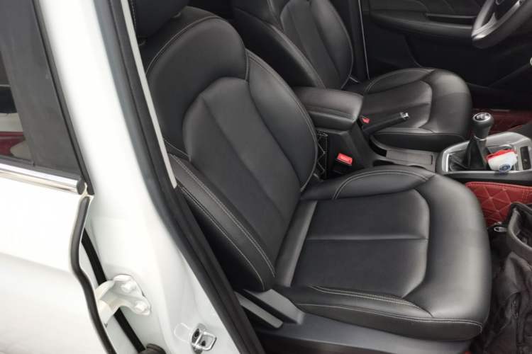 Used Roewe RX3 2018 1.6L Manual Flagship Edition Right Front Seat