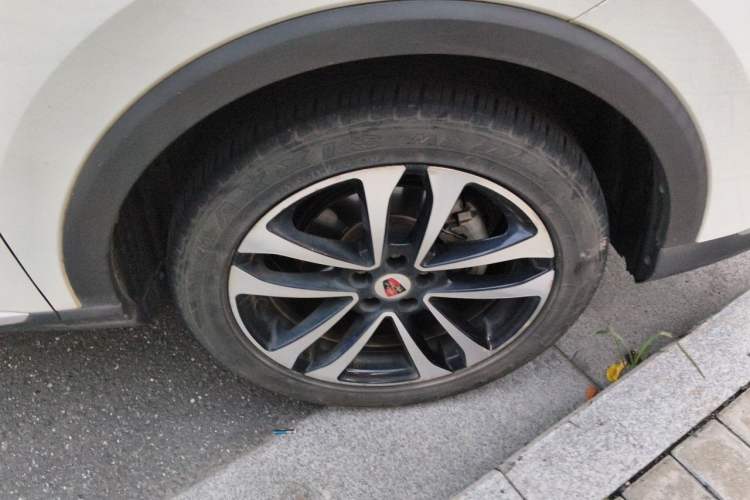 Used Roewe RX3 2018 1.6L CVT Flagship Edition Right Front Wheel Hub