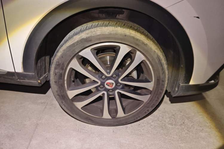 Used Roewe RX3 2018 1.6L CVT Flagship Edition Right Front Wheel Hub