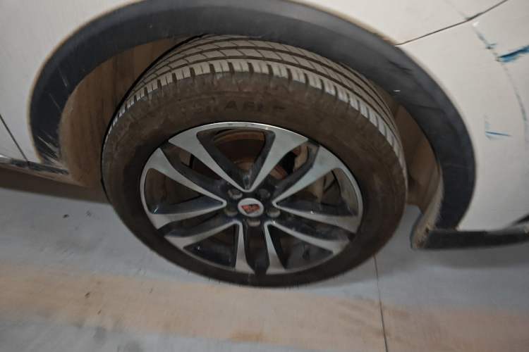 Used Roewe RX3 2018 1.6L CVT Flagship Edition Right Front Wheel Hub