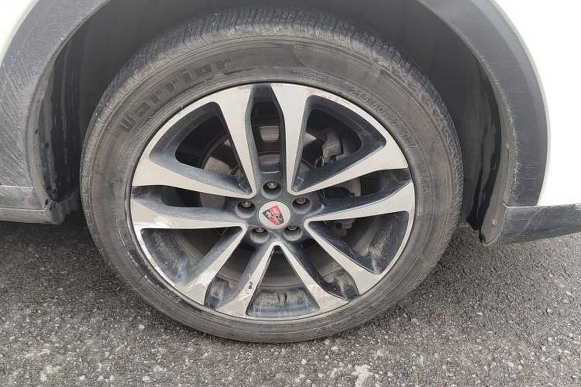 Used Roewe RX3 2018 1.6L CVT Internet Smart Edition Right Front Wheel Hub