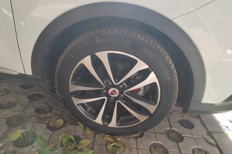 Used Roewe RX3 2018 1.6L CVT Flagship Edition Right Front Wheel Hub