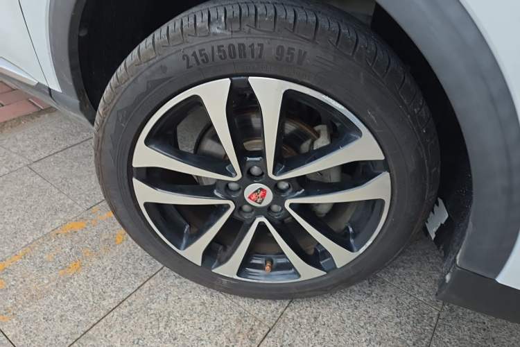 Used Roewe RX3 2018 1.6L Manual Flagship Edition Right Front Wheel Hub