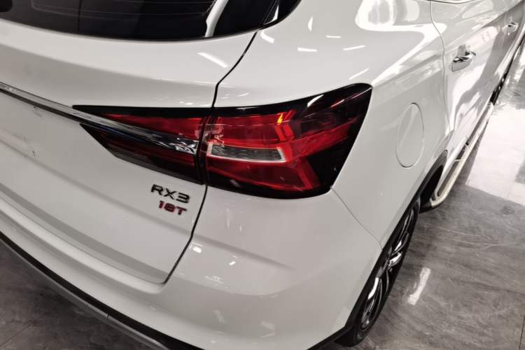 Used Roewe RX3 2018 18T Automatic Flagship Model Right Rear Taillight