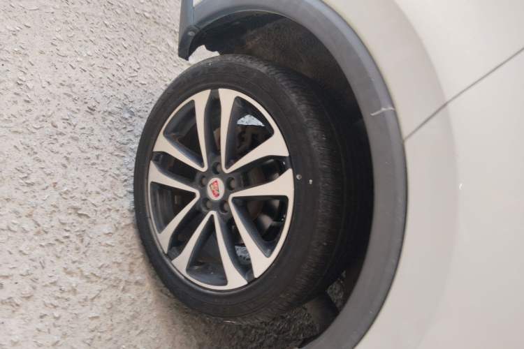 Used Roewe RX3 2018 1.6L CVT Internet Smart Edition Right Rear Wheel Hub