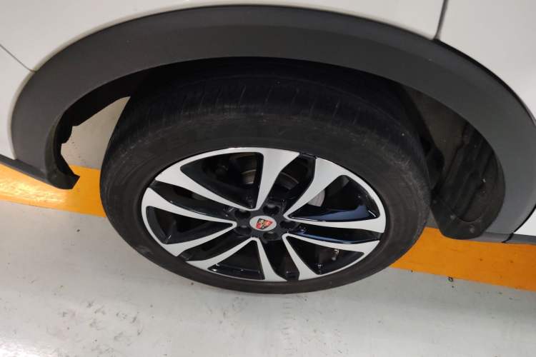 Used Roewe RX3 2018 1.6L Manual Flagship Edition Right Rear Wheel Hub