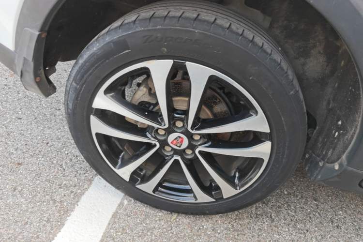 Used Roewe RX3 2018 18T Automatic Flagship Model Right Rear Wheel Hub