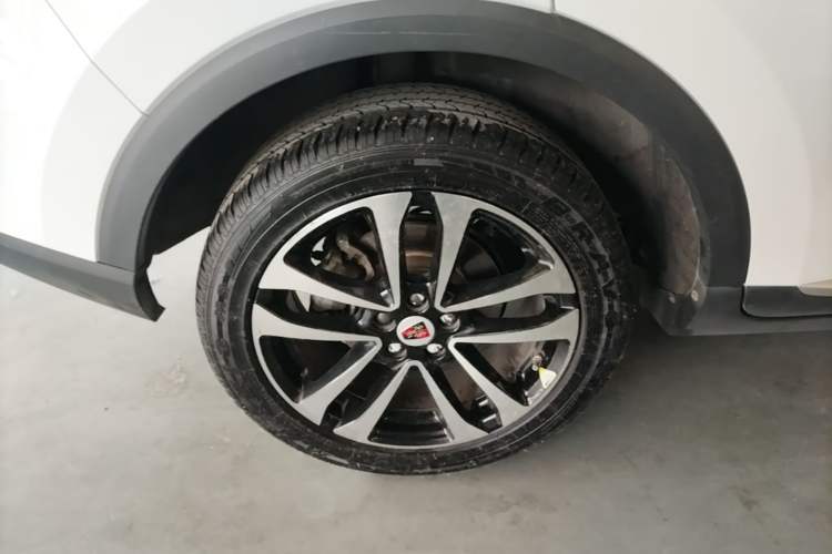 Used Roewe RX3 2018 1.6L CVT Flagship Edition Right Rear Wheel Hub