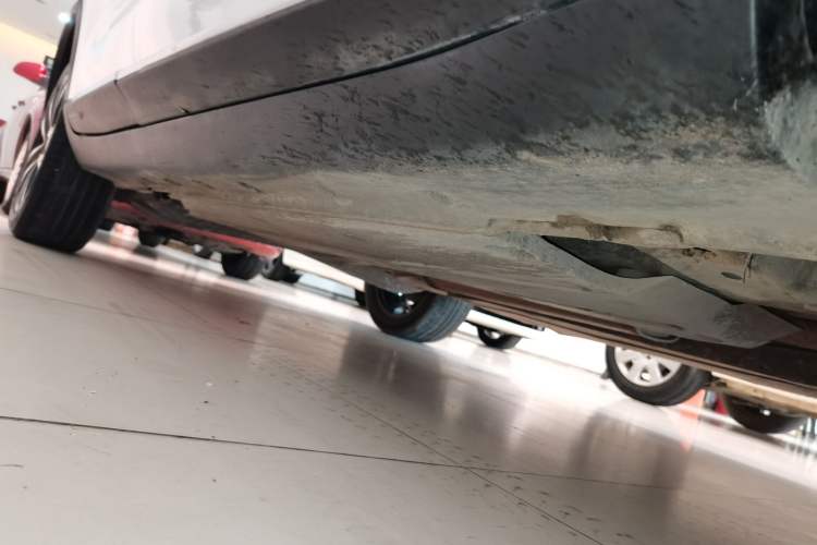 Used Roewe RX3 2018 1.6L Manual Internet Smart Edition Right Side Sill