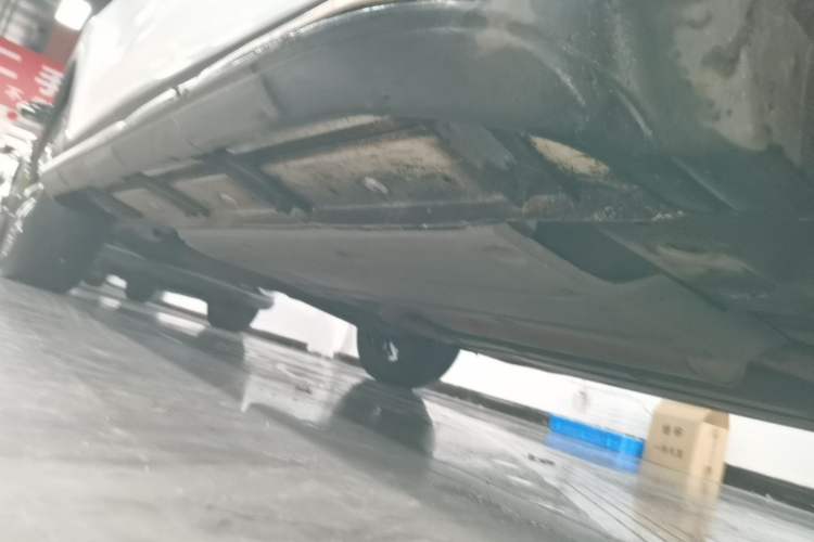 Used Roewe RX3 2018 18T Automatic Flagship Model Right Side Sill