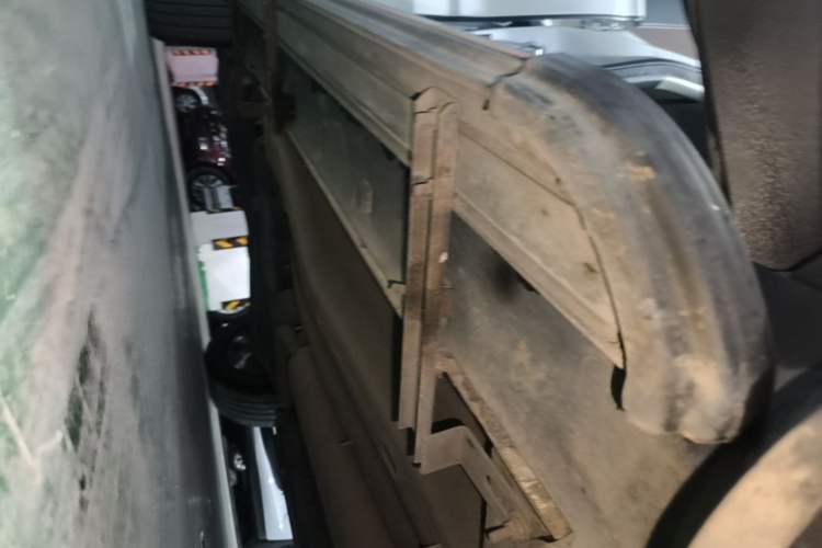 Used Roewe RX3 2018 1.6L CVT Flagship Edition Right Side Sill