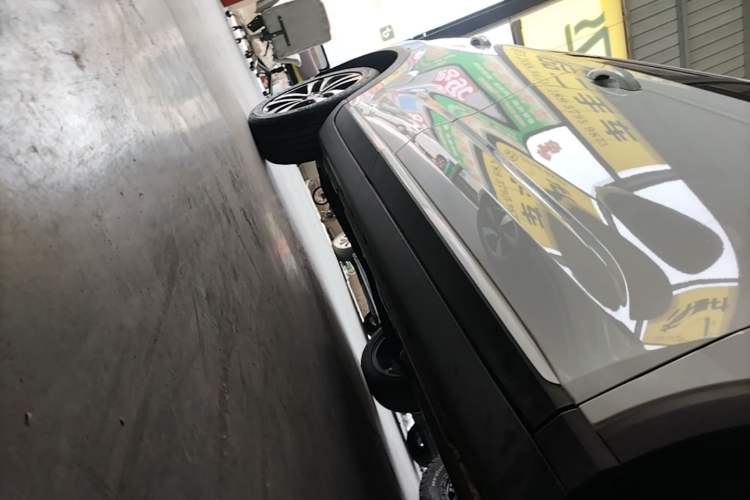 Used Roewe RX3 2018 1.6L CVT Flagship Edition Right Side Sill