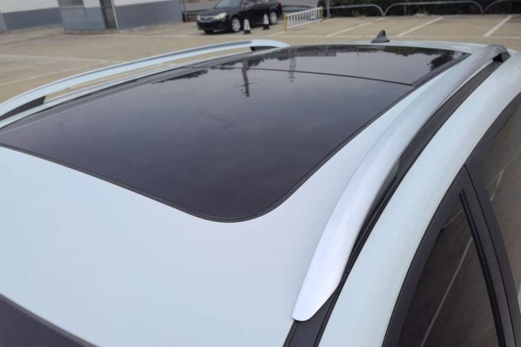 Used Roewe RX3 2018 1.6L CVT Flagship Edition Roof